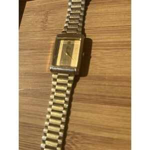 Vintage Lorus Gold Tone Quartz Watch 16mm For Ladies